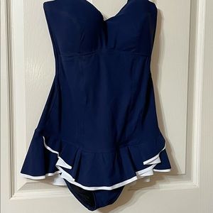 One piece swimsuit by Gottex with tummy control